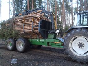 Vedtransport med skogsbruksmaskin